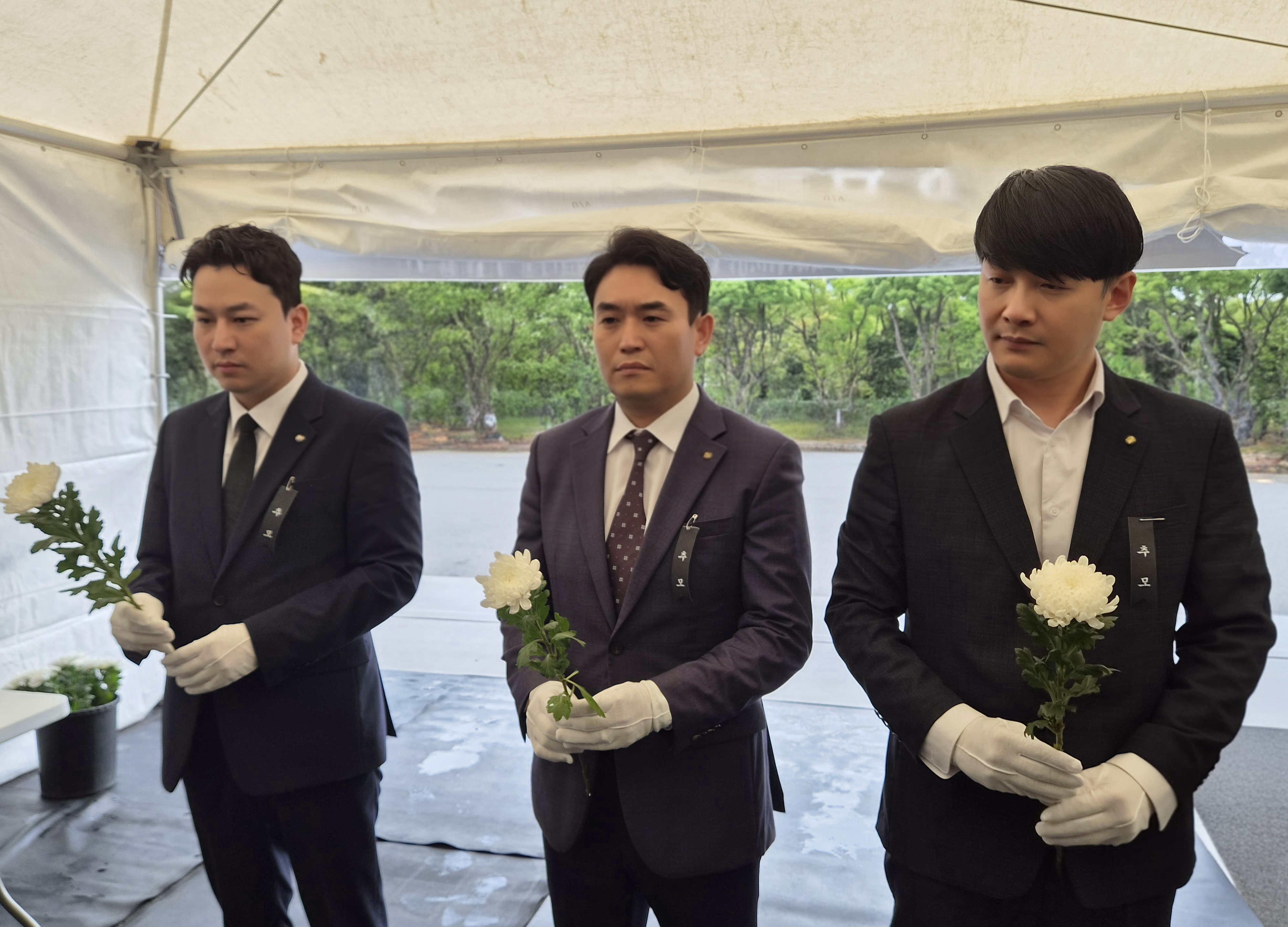 故현승준 선생님 순직 1주기 추모 공간 방문